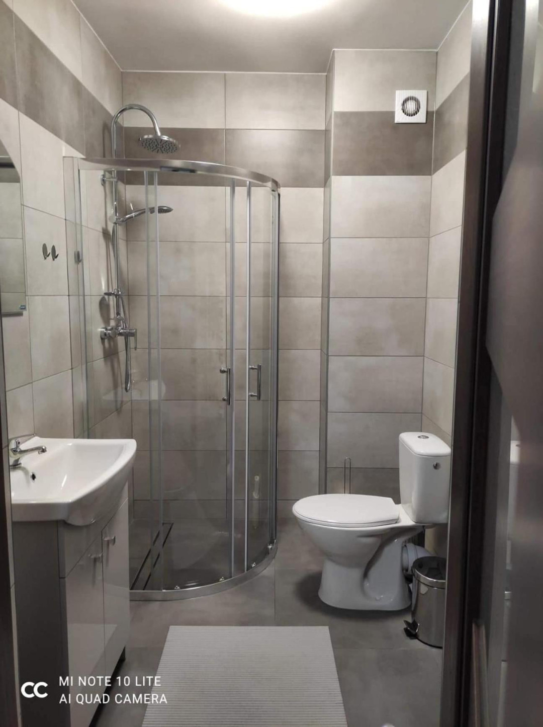 Pokój pięcioosobowy z balkonem - zdjęcie 1